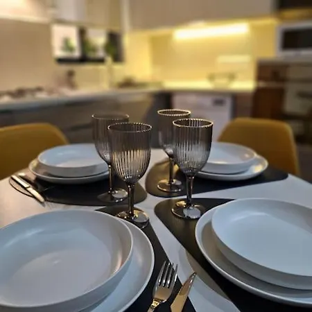 דירה A Cosy Modern *